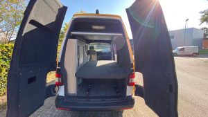 HP Camper yellow back